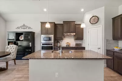 5600 Log Cabin Court, Midlothian, TX 76065 - Photo 14