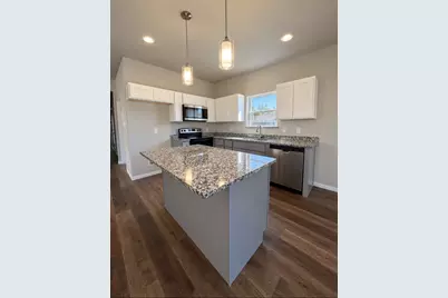 1137 Stella Street, Fort Worth, TX 76104 - Photo 4