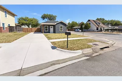 1137 Stella Street, Fort Worth, TX 76104 - Photo 2