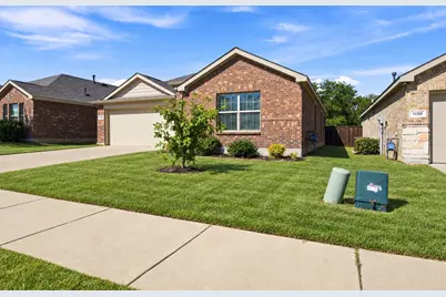 1810 Alamandine Avenue, Cross Roads, TX 76227 - Photo 2