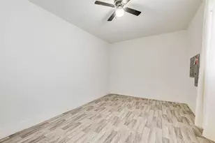 2114 Coral Dr, Arlington, TX 76010 - Photo 22