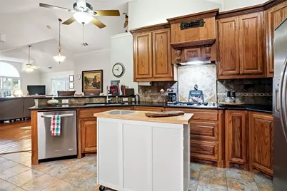 3233 Rosehaven Drive #1610, Fort Worth, TX 76116 - Photo 12