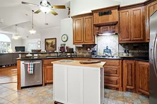 3233 Rosehaven Dr, Fort Worth, TX 76116 - Photo 12