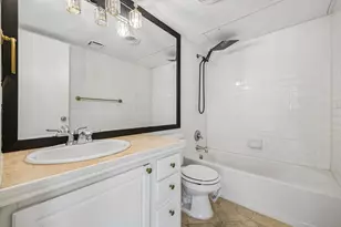 5926 Sandhurst Ln, Dallas, TX 75206 - Photo 10