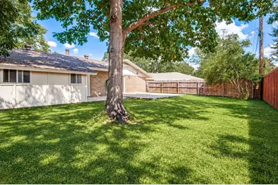 2218 Royal Oaks Drive, Irving, TX 75060 - Photo 12