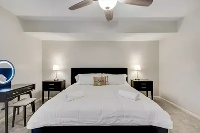 612 W Northgate Drive, Irving, TX 75062 - Photo 16