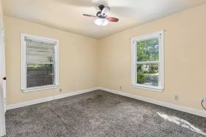 2013 Andrew Avenue, Fort Worth, TX 76105 - Photo 22