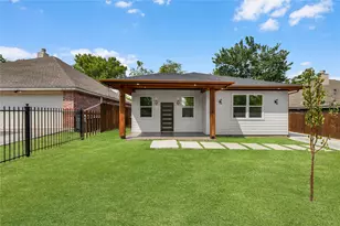 921 Bessie St, Fort Worth, TX 76104 - Photo 1