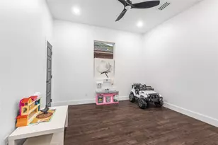 921 Bessie St, Fort Worth, TX 76104 - Photo 28