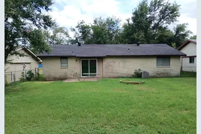 1110 Cielo Vista Drive, Grand Prairie, TX 75052 - Photo 12