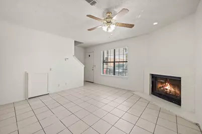929 W Hickory Street #A14, Denton, TX 76201 - Photo 4