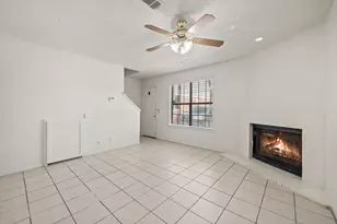 929 W Hickory St, Denton, TX 76201 - Photo 4