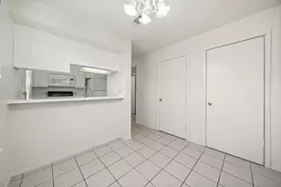 929 W Hickory St, Denton, TX 76201 - Photo 8
