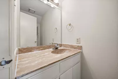 929 W Hickory Street #A14, Denton, TX 76201 - Photo 6