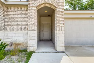 2311 San Jacinto Wy, Sherman, TX 75090 - Photo 2