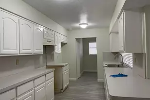 6602 Forestview Dr, Arlington, TX 76016 - Photo 6