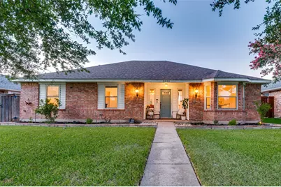 2021 Clearwater Trail, Carrollton, TX 75010 - Photo 2