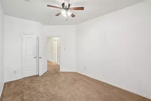 11100 Dunlavin Ct, Fort Worth, TX 76052 - Photo 20