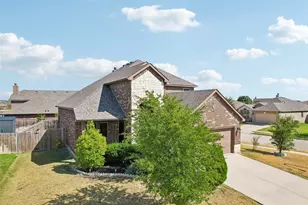 11100 Dunlavin Ct, Fort Worth, TX 76052 - Photo 2