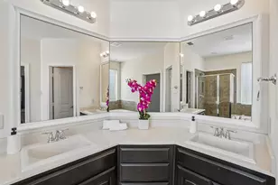 11100 Dunlavin Ct, Fort Worth, TX 76052 - Photo 16