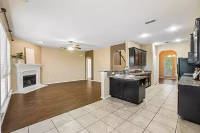 11100 Dunlavin Court, Fort Worth, TX 76052 - Photo 6
