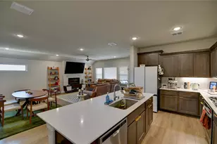 5612 Smt Crk Rd, Fort Worth, TX 76126 - Photo 4