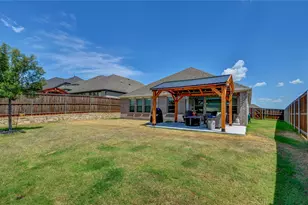 5612 Smt Crk Rd, Fort Worth, TX 76126 - Photo 2