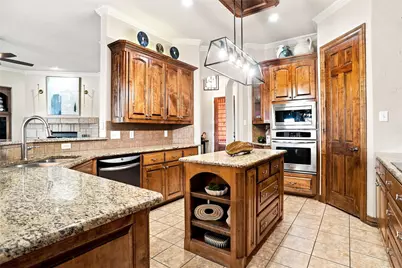 1810 Indian Ridge, Oak Leaf, TX 75154 - Photo 6