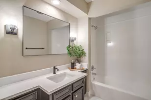 105 Lakeway Dr, Benbrook, TX 76126 - Photo 32