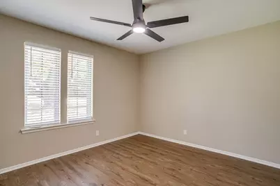 105 Lakeway Drive, Benbrook, TX 76126 - Photo 24