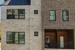 449 S Rayner St, Fort Worth, TX 76111 - Photo 2