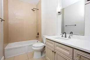 8066 Park Ln, Dallas, TX 75231 - Photo 14