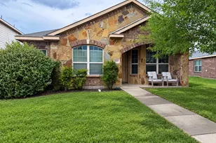 1805 Overlook Dr, Lancaster, TX 75146 - Photo 1