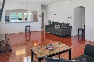 1805 Overlook Dr, Lancaster, TX 75146 - Photo 10