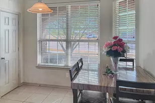 1805 Overlook Dr, Lancaster, TX 75146 - Photo 4
