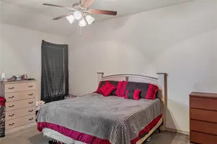 1805 Overlook Dr, Lancaster, TX 75146 - Photo 12