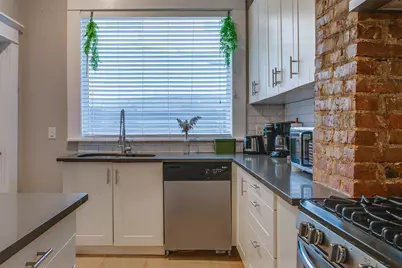 413 W 9th Street, Dallas, TX 75208 - Photo 14