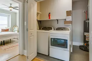 413 W 9th St, Dallas, TX 75208 - Photo 34