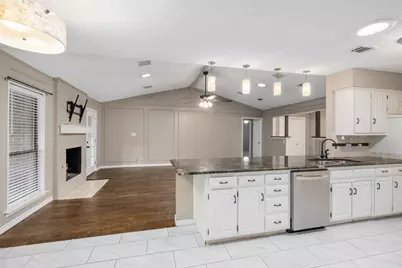 2017 Iron Horse Court, Arlington, TX 76017 - Photo 8