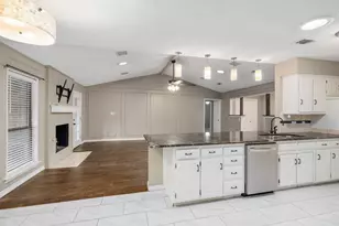 2017 Iron Horse Ct, Arlington, TX 76017 - Photo 8