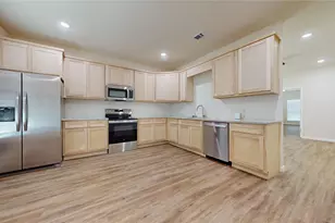 18636 Doubletree Dr, Justin, TX 76247 - Photo 4