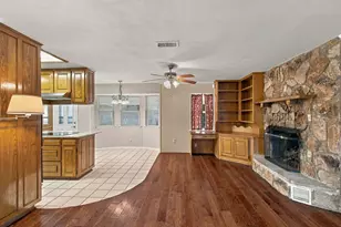 1802 Tulip Dr, Arlington, TX 76013 - Photo 16