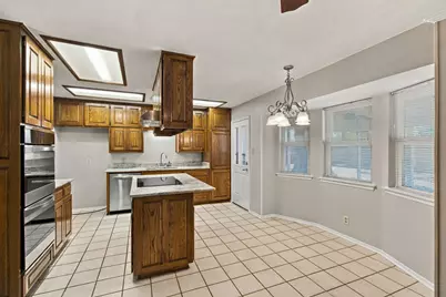 1802 Tulip Drive, Arlington, TX 76013 - Photo 8
