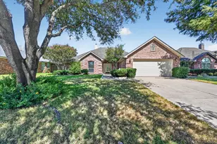 1501 New Haven Dr, Mansfield, TX 76063 - Photo 2