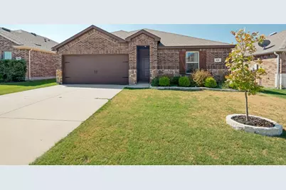816 Alton Drive, Aubrey, TX 76227 - Photo 2