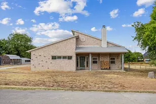 8252 Money Ln, Fort Worth, TX 76126 - Photo 4
