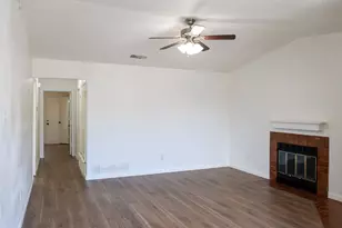 741 Woodland Ct, Kennedale, TX 76060 - Photo 2