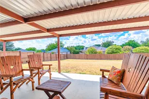 521 N Ave Ave E, Springtown, TX 76082 - Photo 1