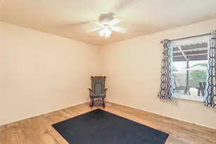 521 N Ave E, Springtown, TX 76082 - Photo 24