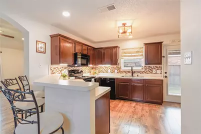 521 N Avenue E, Springtown, TX 76082 - Photo 6